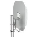 Poynting · Antennen · LTE/GSM · Mast/Wand · A-XPOL-0016 · weiß · SMA (M) · 8dbi Cross Polarised Flatpatch · SMA - Male · 5m - 14