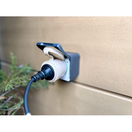 Shelly · Plug & Play "Outdoor Plug S Gen3" · Zwischenstecker für draußen · 12A · Messfunktion · WLAN · Matter · BT - 239974 - 1